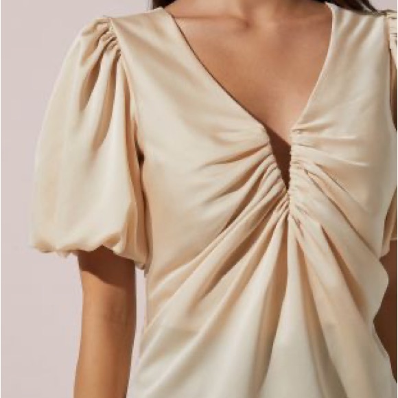 (AA4) AS­TR the La­bel Deep-V Bal­loon Sleeve Top, Size XL, NWT - Picture 3 of 14